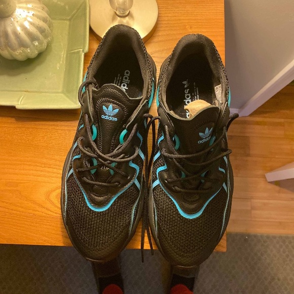 Adidas Ozweego - Picture 4 of 6